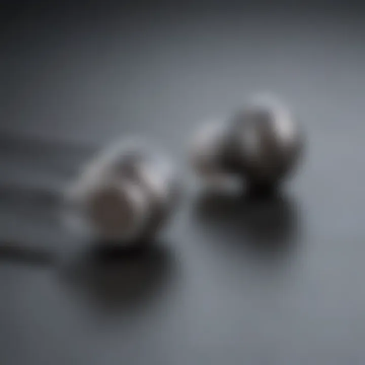 Comfort fit earbuds